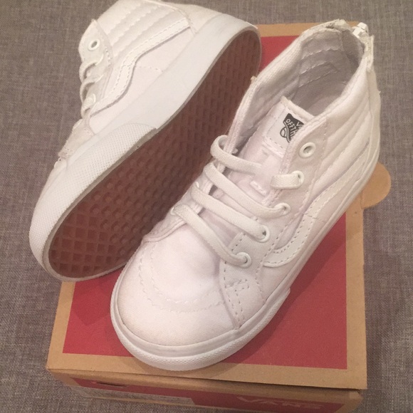 triple white vans sk8 hi